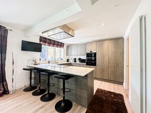 Photo 26- click for photo gallery